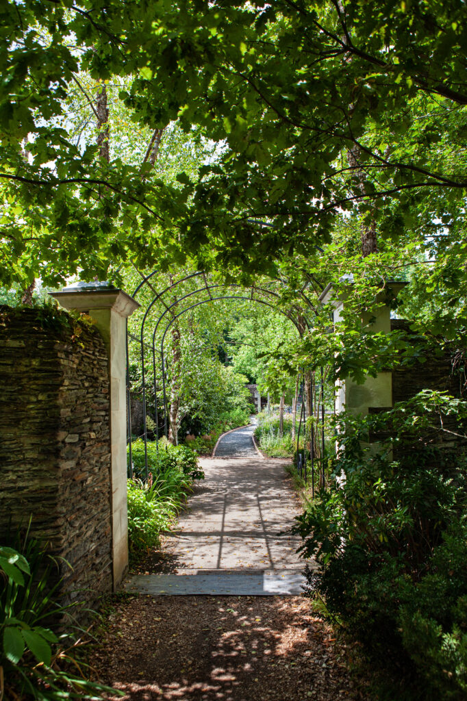 Shady garden archway